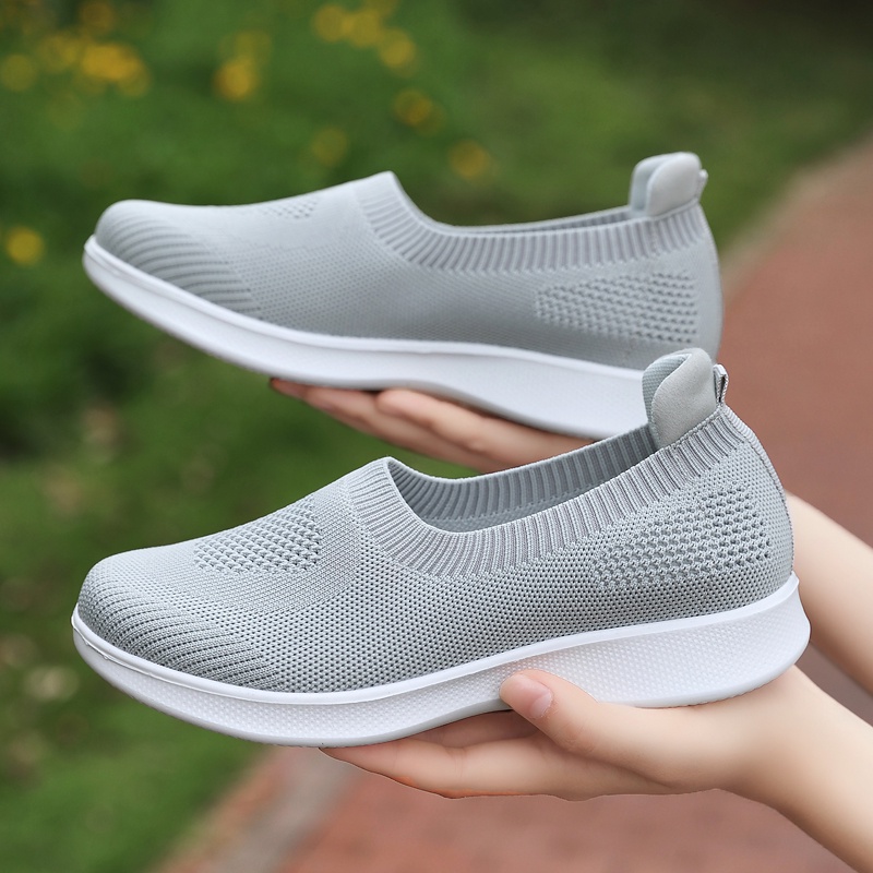 Giày Thể Thao Đế Bằng Chống Trượt Thoáng Khí Thoải Mái Phong Cách Hàn Quốc Cho Nữ Size 35-42 Có 4 Màu