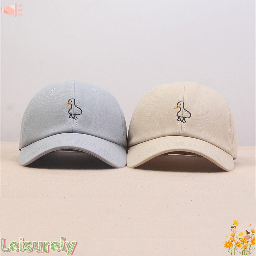 Mũ Lưỡi Trai Thể Thao Thêu Chữ LEILY