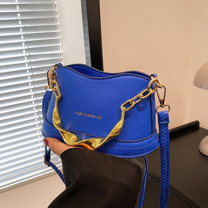 Túi Đeo Chéo Mini Phối Dây Đeo Sợi Xích Thời Trang Sang Trọng Cho Nữ