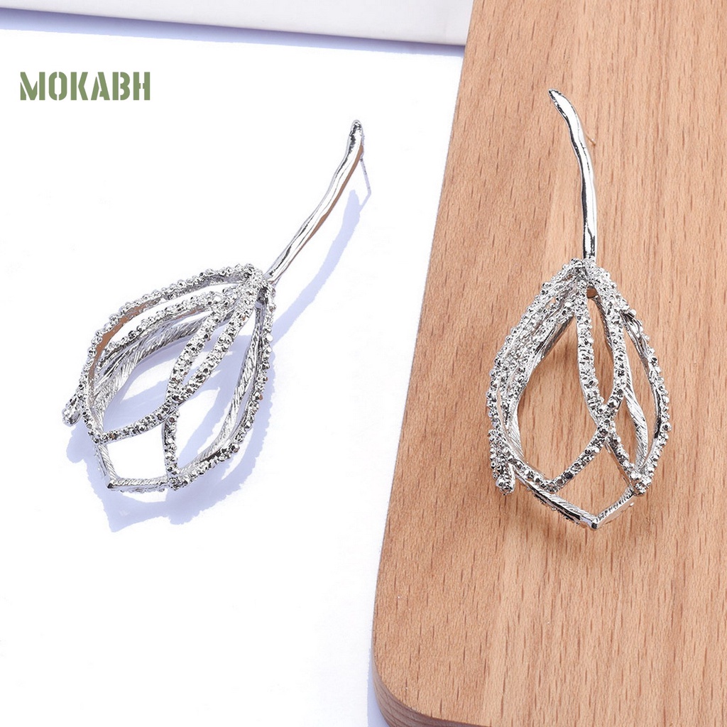 1 Đôi Bông Tai Kim Loại Hình Hoa Phong Cách Vintage Dành Cho Nữ