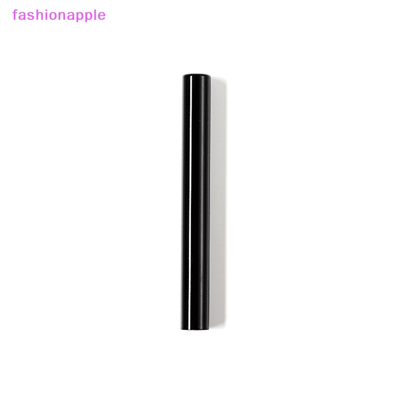 1 Cọ Vẽ Móng Tay Bằng Nhựa Có Nắp Đậy