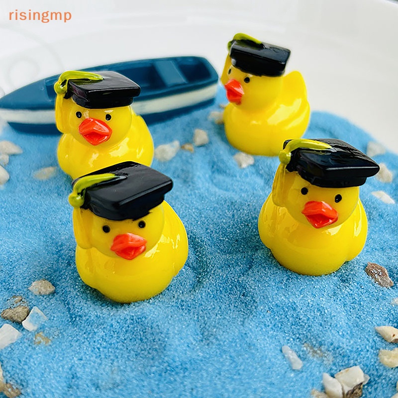 Đồ trang trí Chú Vịt Nhỏ Nhắn Bằng Nhựa Resin Dễ Thương Dùng Trang Trí Tiểu Cảnh