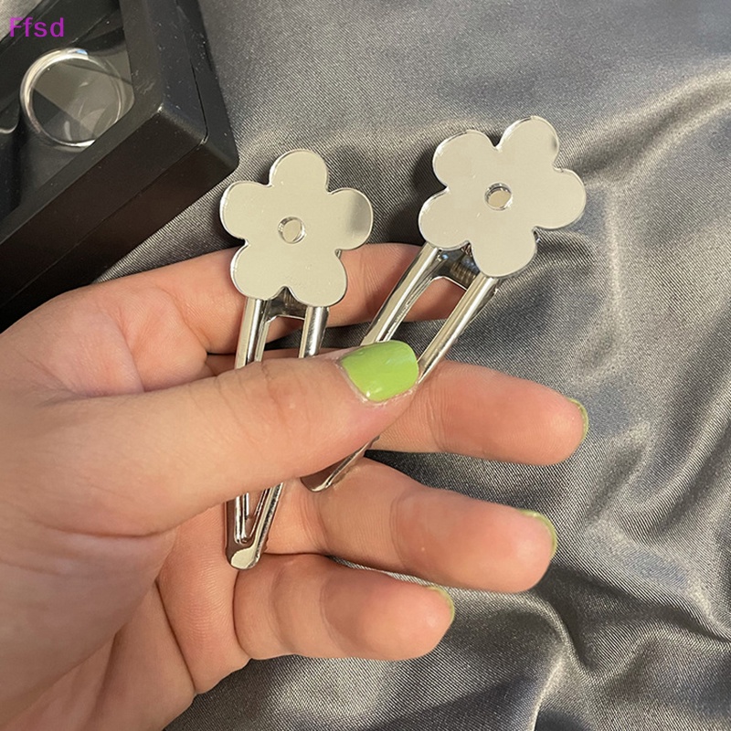 Kẹp Tóc Hình Hoa / Bướm Bằng Kim Loại Tráng Gương Acrylic Màu Bạc Thời Trang Dự Tiệc Y2K