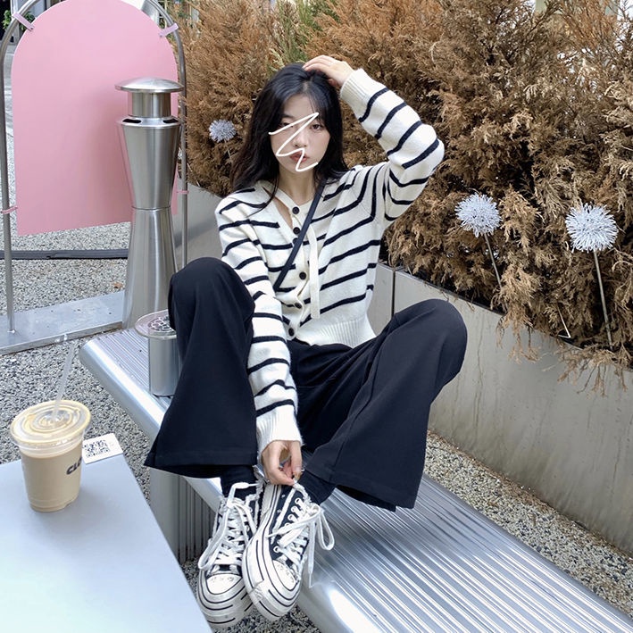 Áo Khoác Cardigan Dệt Kim Tay Dài Kẻ Sọc Màu Xanh Lá Phong Cách Retro Mới Cho Nữ