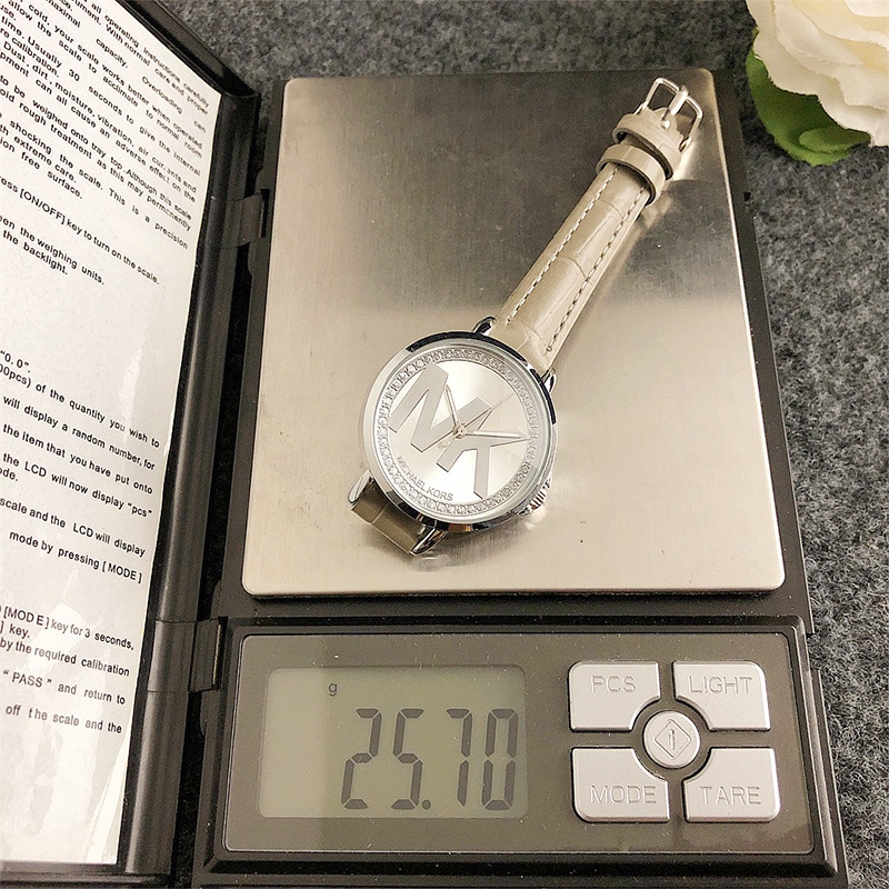 Đồng Hồ Quartz Nữ Dây Da MKS