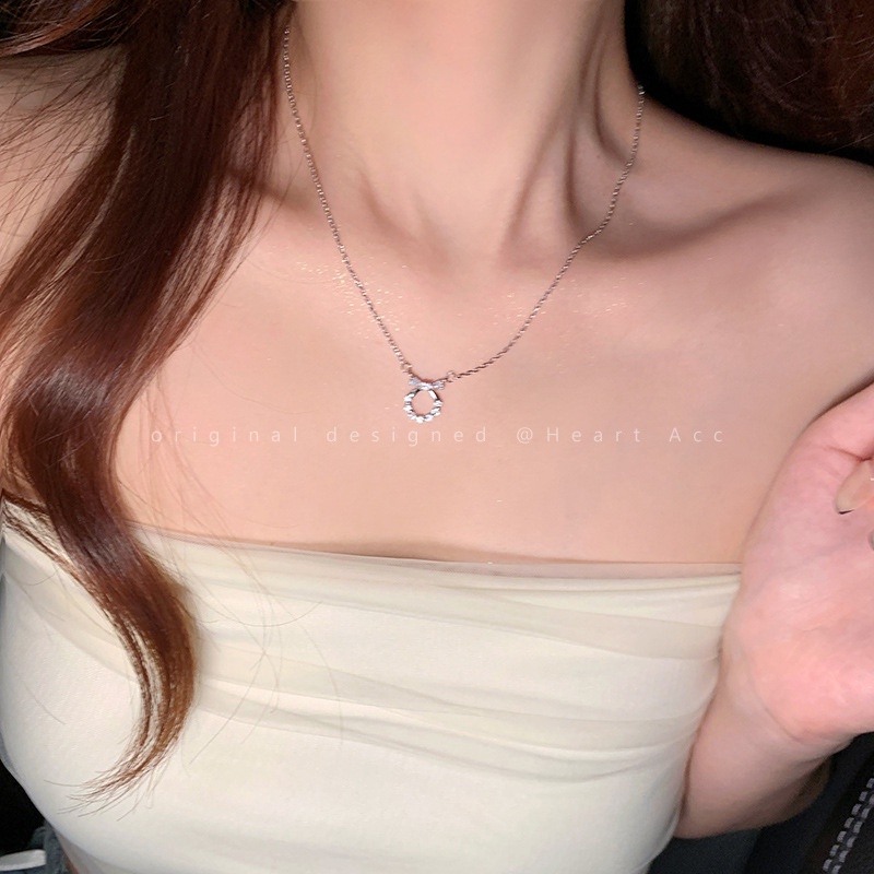 Vòng cổ Mặt Tròn Đính Nơ Pha Lê Thời Trang Cho Nữ