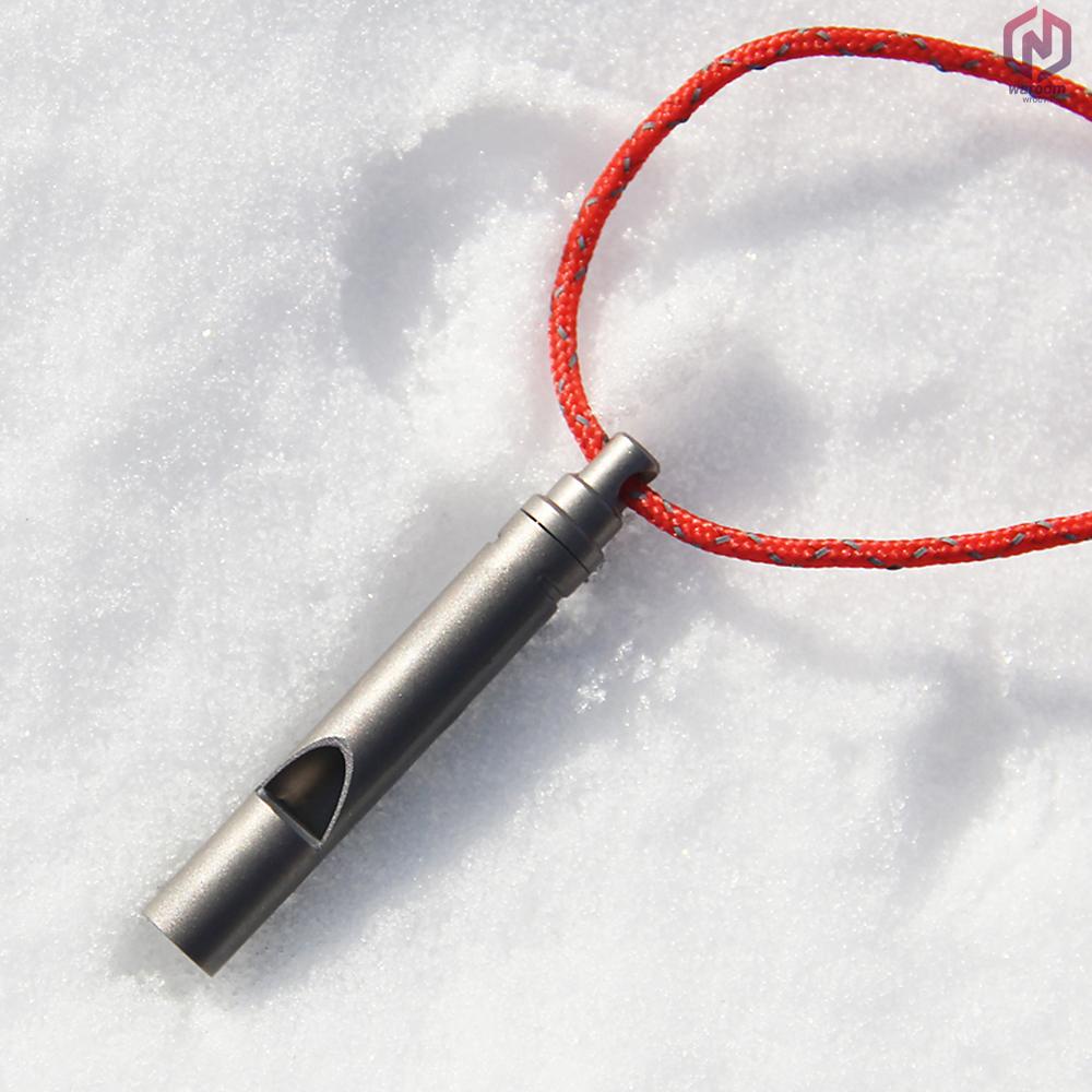 Còi Thổi Khẩn Cấp Bằng Titan Siêu Nhẹ Kèm Dây Cho Hoạt Động Ngoài Trời