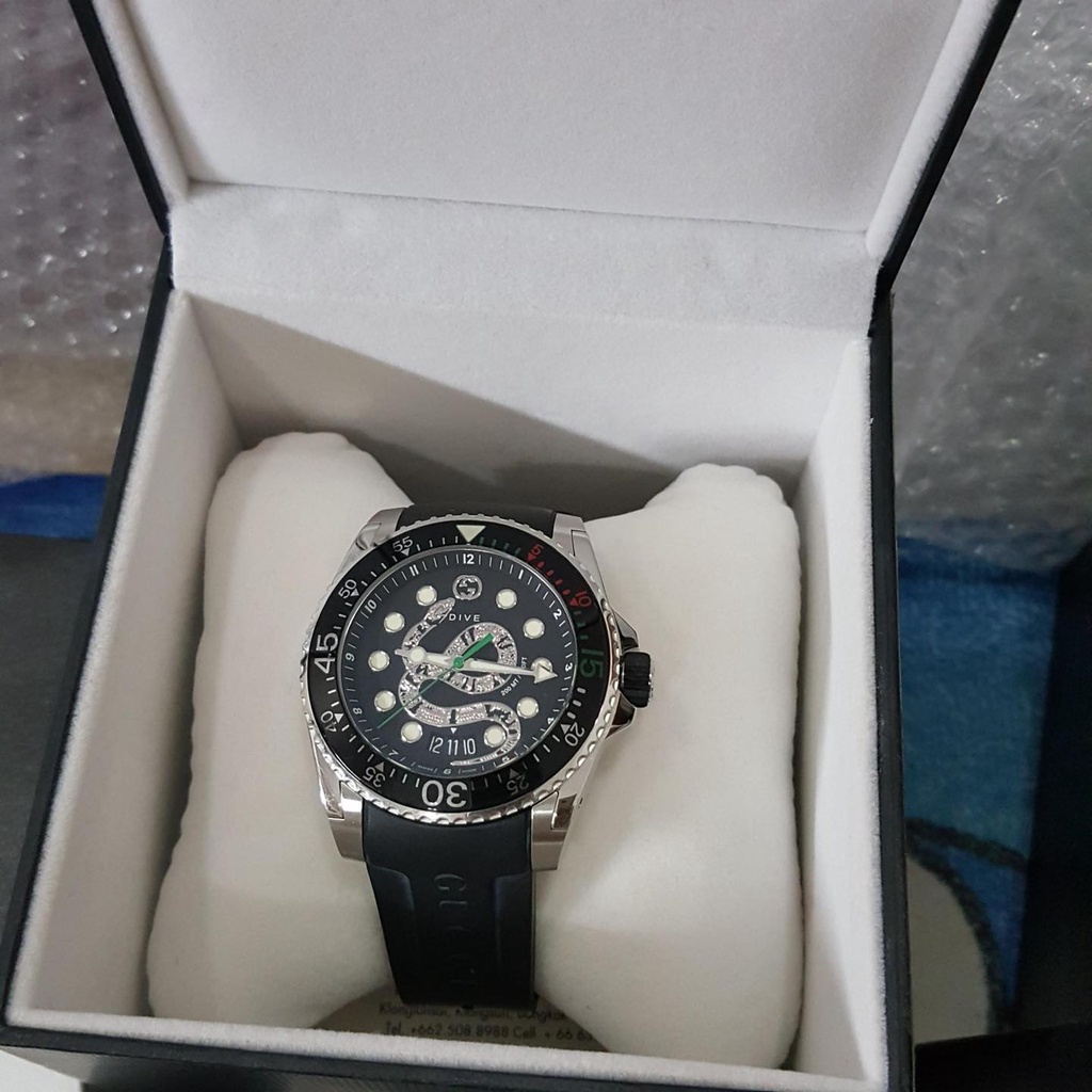 Đồng Hồ Nam Gucci Dive Dragon Quartz Black Dial Men Watch YA136217 bảo hành 2 năm