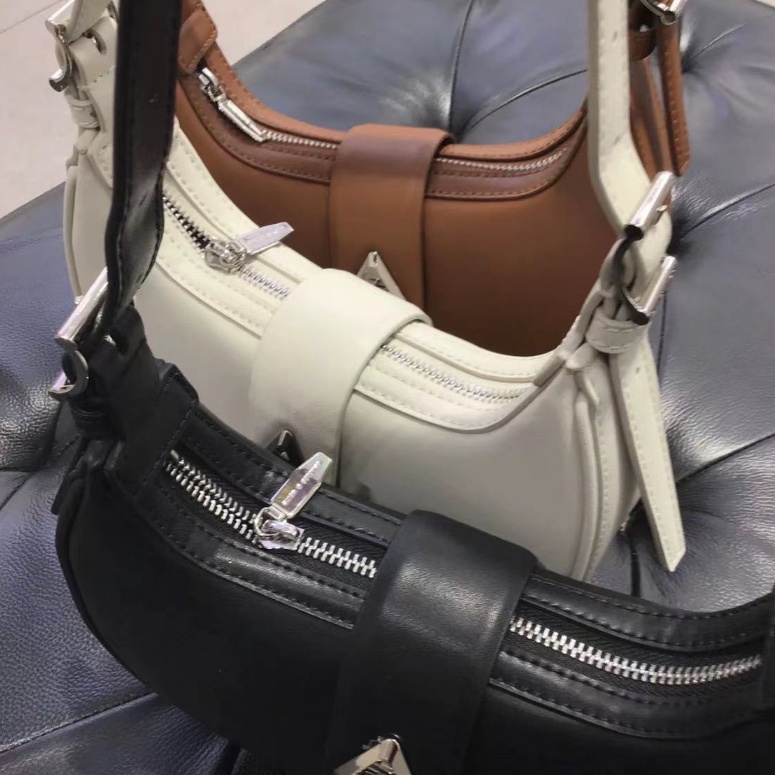 Cnk new 50271205 Túi dưới cánh tay nữ túi lưỡi liềm