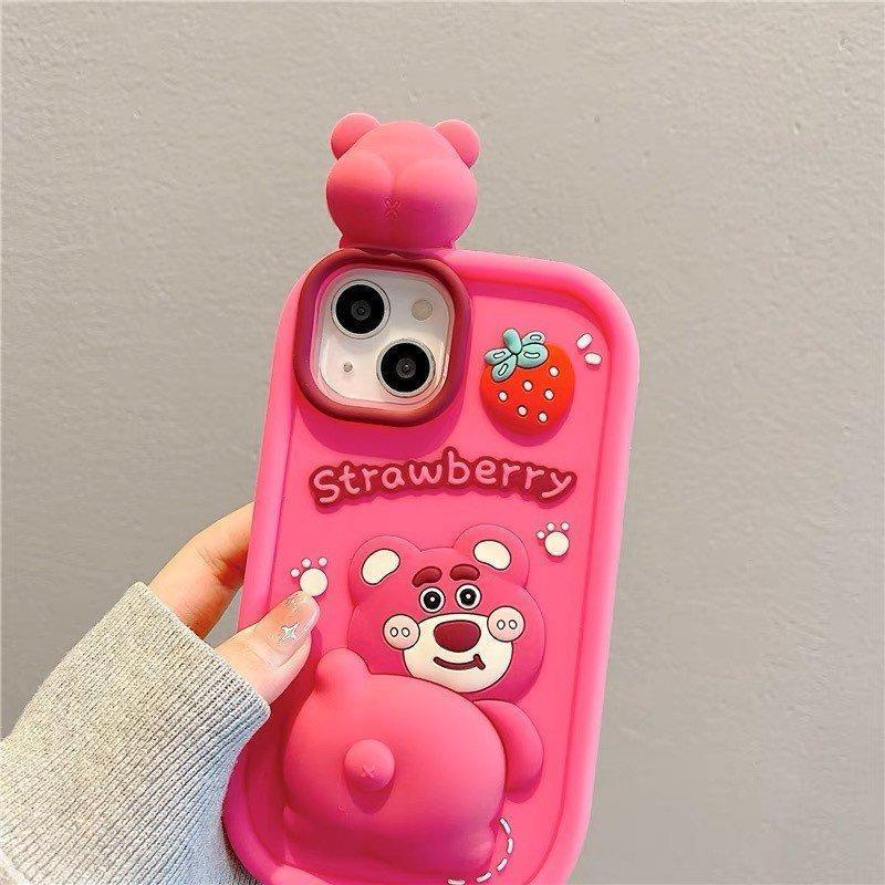 Gấu dâu Strawberry leo cam-Ốp lưng iphone đủ các dòng máy-Hot trend_xu hướng hiện nay-Khuyễn mãi sập sàn