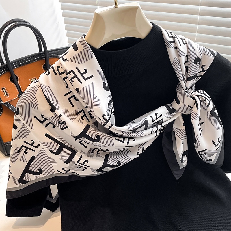 Khăn Choàng Cổ Hình Vuông Cỡ Lớn 90cm Chống Nắng Trang Trí Hàng Trăm Trăm Khăn Quàng Cổ Bằng Lụa Mới Cho Bạn Nữ