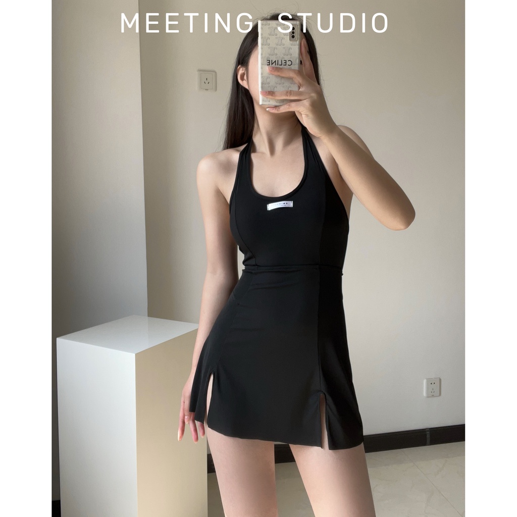 Bộ Đồ Bơi Một Mảnh Tay Dài Kín Đáo Cho Nữ