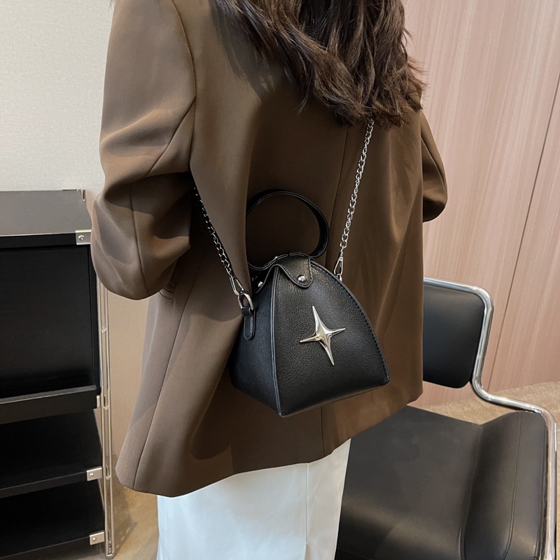 Túi Đeo Chéo Vai Sức Chứa Lớn Mẫu 2023 Thời Trang Dành Cho Nữ