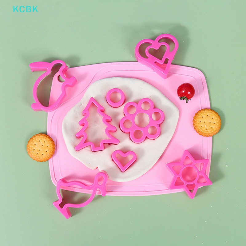 Set 8 Khuôn Cắt Làm Bánh Quy Đa Năng Tiện Dụng Hình Động Vật Xinh Xắn