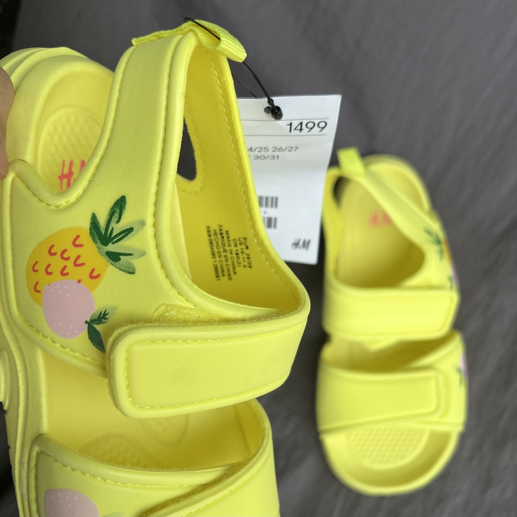 Sandal Bé Gái Xốp Siêu Nhẹ EVA Màu Vàng HM Size 28/29