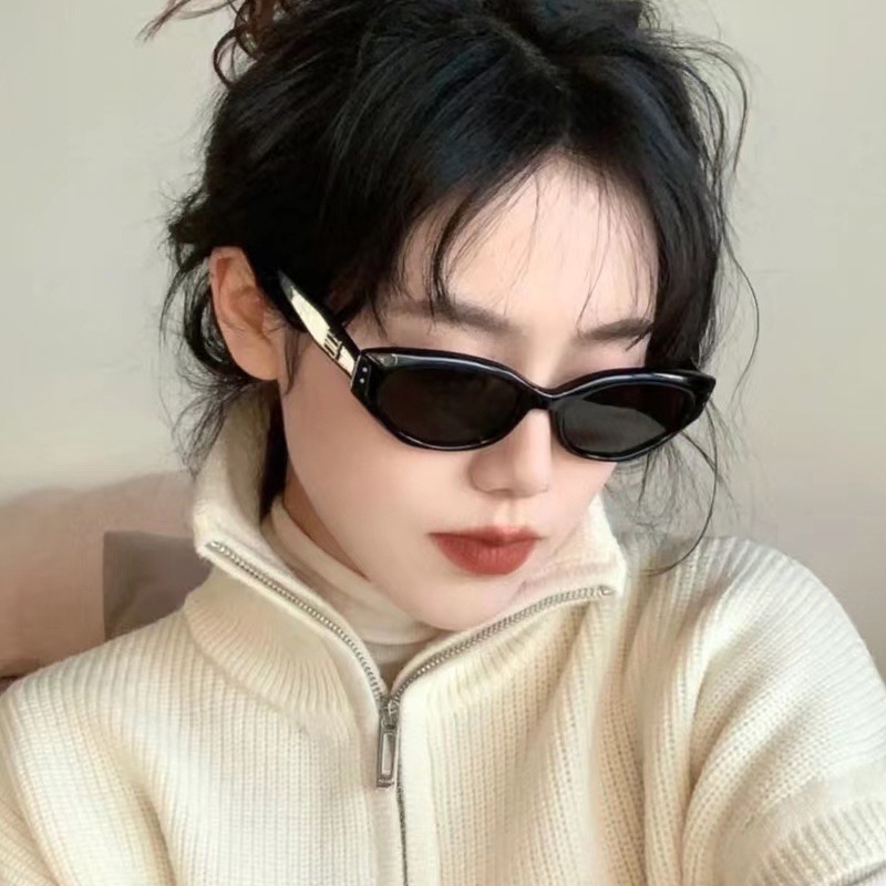 Kính Mát Mắt Mèo Khung Hẹp Chống Tia UV Phong Cách Retro Mẫu Mới 2023 Cho Nữ