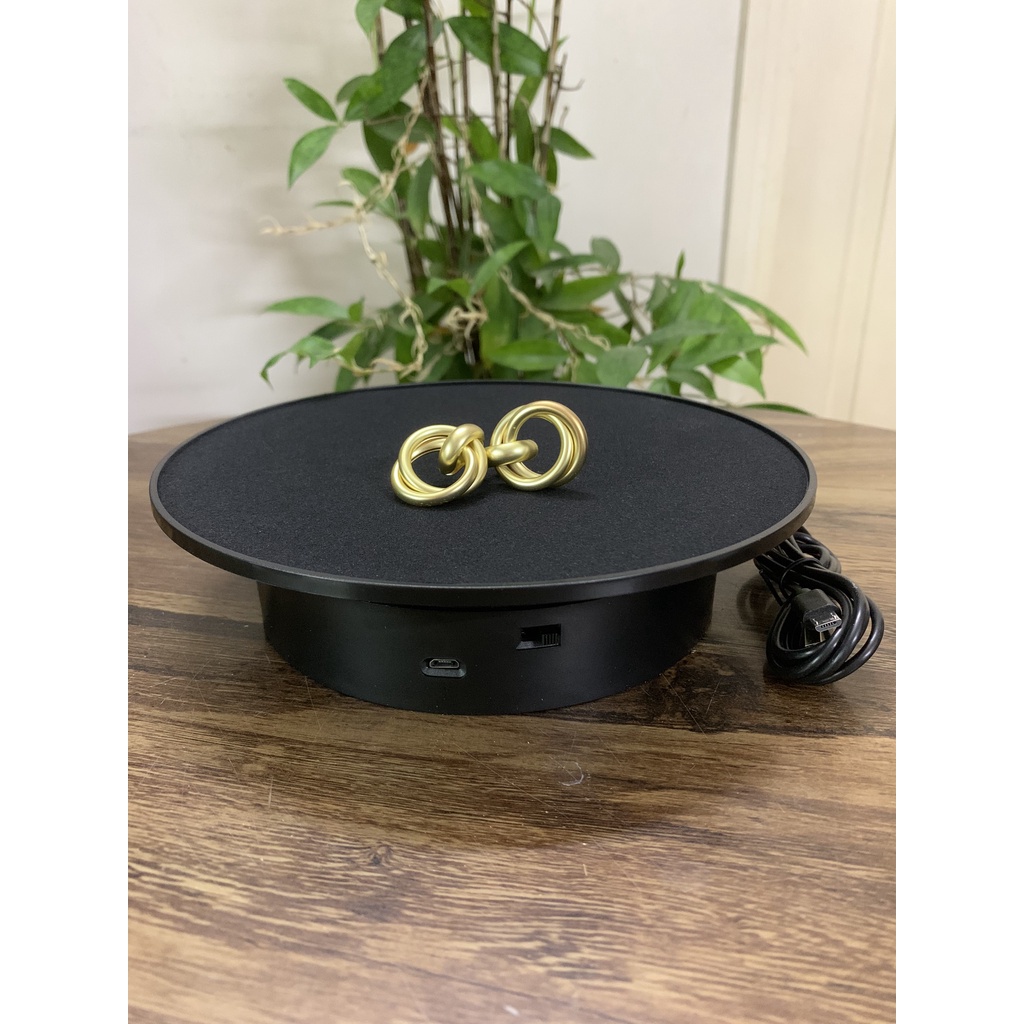 Bàn xoay đế xoay 360 độ dùng pin hoặc USB dùng trưng bày, quay clip sản phẩm