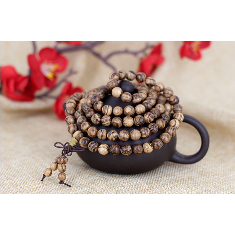 Vòng tay trầm hương  chuỗi 108 hạt vân đẹp dùng deo tay , cầu nguyện  645