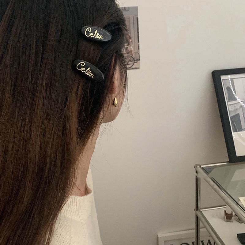 Cặp Kẹp Tóc Mái Hình Oval Màu Hồng Dễ Thương Cho Bạn Gái