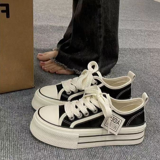 Giày Thể Thao Nữ Đế Dày Tăng Chiều Cao Mũi Tròn Size 35-43