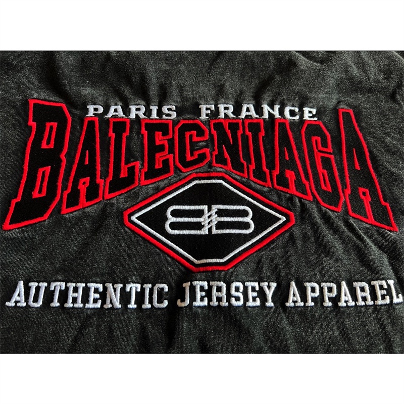 Áo Thun Tay Ngắn Dáng Rộng Thêu Khẩu Hiệu Màu Đỏ Thời Trang Chất Lượng Cao