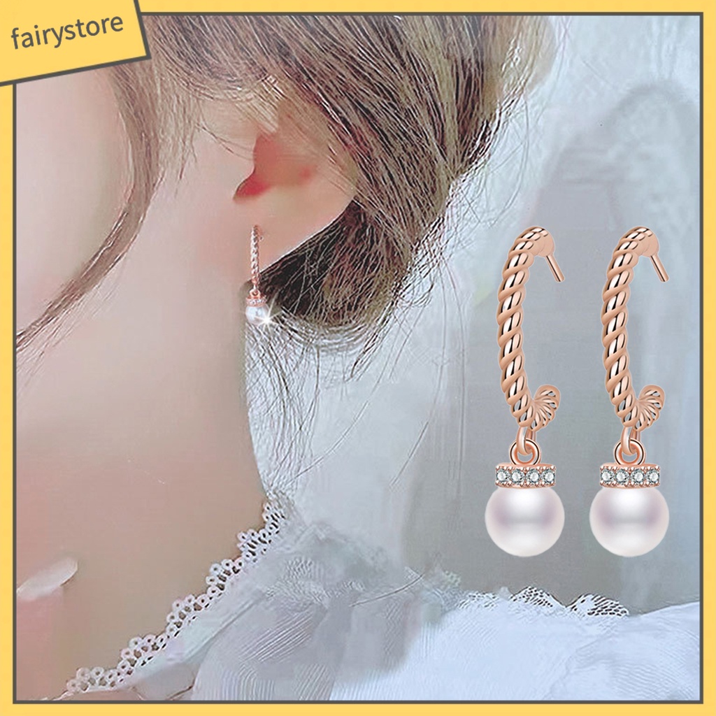 1 Đôi Bông Tai Hình Chữ C Đính Ngọc Trai Giả Thời Trang Dành Cho Nữ