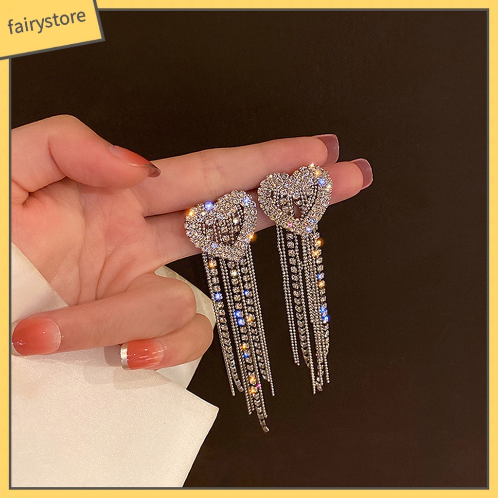 1 Đôi Bông Tai Hình Trái Tim Đính Đá Phối Tua Rua Dành Cho Cô Dâu