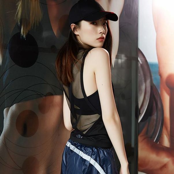 Áo Thể Thao Không Tay Dáng Rộng Quyến Rũ Cho Nữ