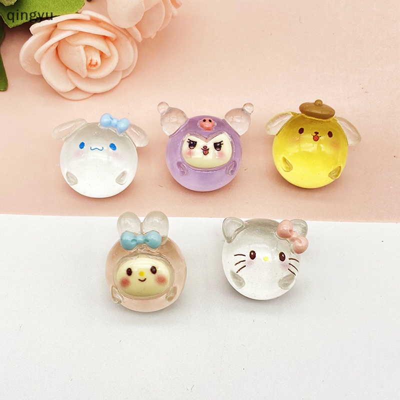 Bộ 2 Đồ trang trí Búp Bê Mini Hình Sanrio Dạ Quang Trang Trí Tiểu Cảnh