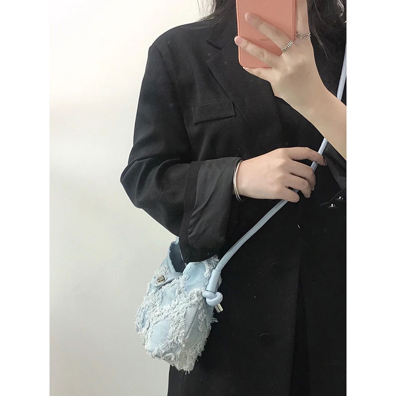 Túi Đeo Vai AlphaZ y2k Chất Liệu Denim Phối Tua Rua Đơn Giản Phong Cách retro