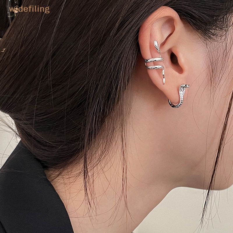 Bông Tai Hình Rắn Đính Đá Zircon Màu Xanh Lá Cây Phong Cách Hip Hop Thời Trang Cho Nam Và Nữ