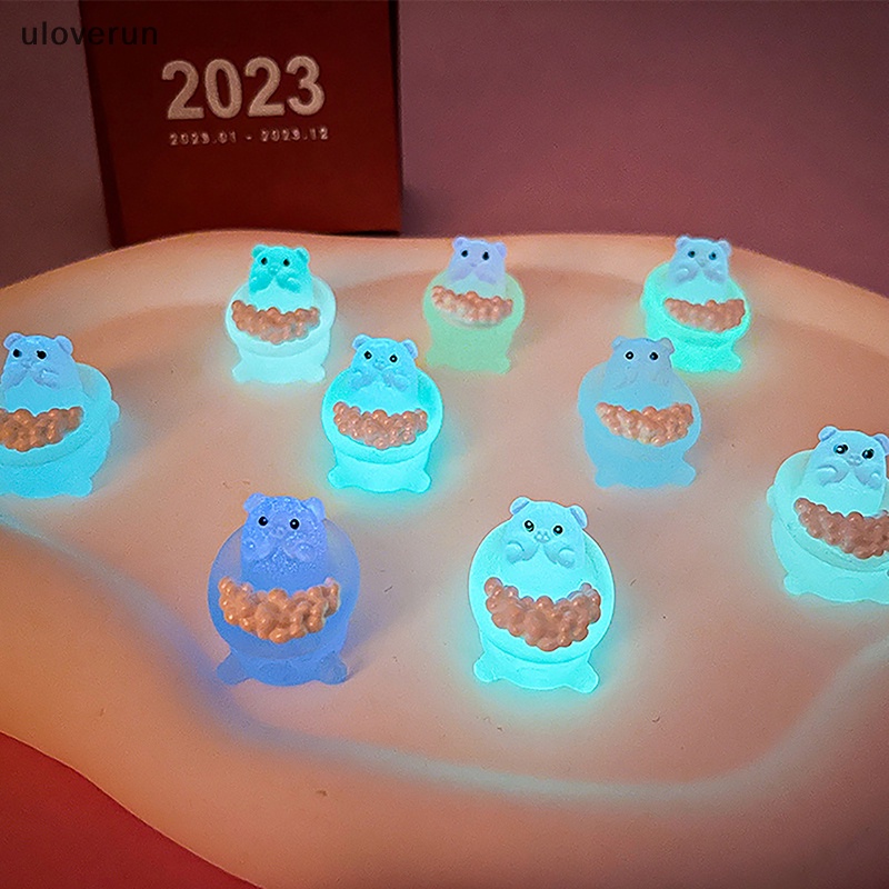 Set 2 Phụ Kiện Trang Trí Điện Thoại Hình Chú Heo Trong Bồn Tắm Bằng Nhựa Phát Quang DIY