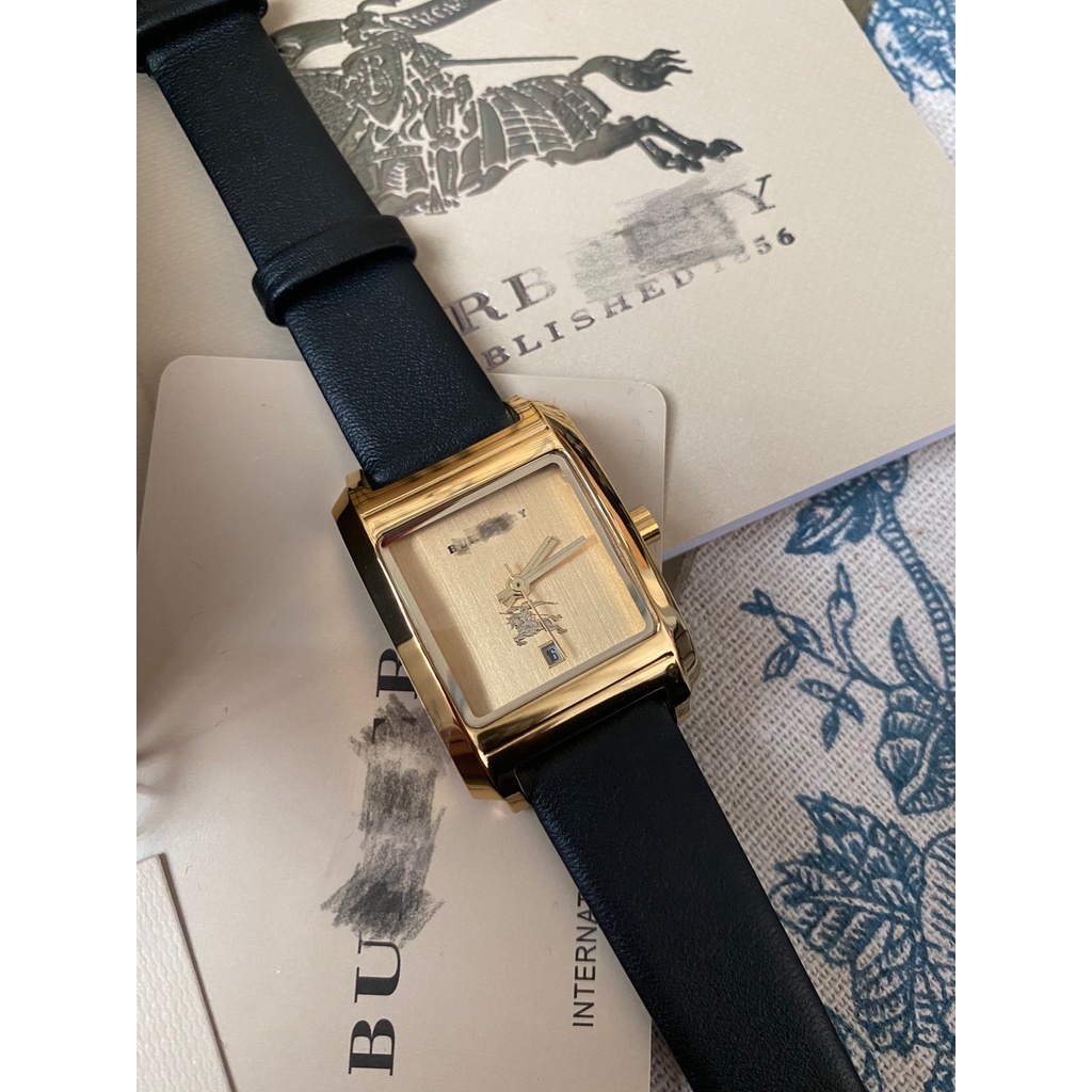 Đồng Hồ Đeo Tay Chống Thấm Nước Mặt Vuông Dây Da Phong Cách Retro Thời Trang Cho Nữ