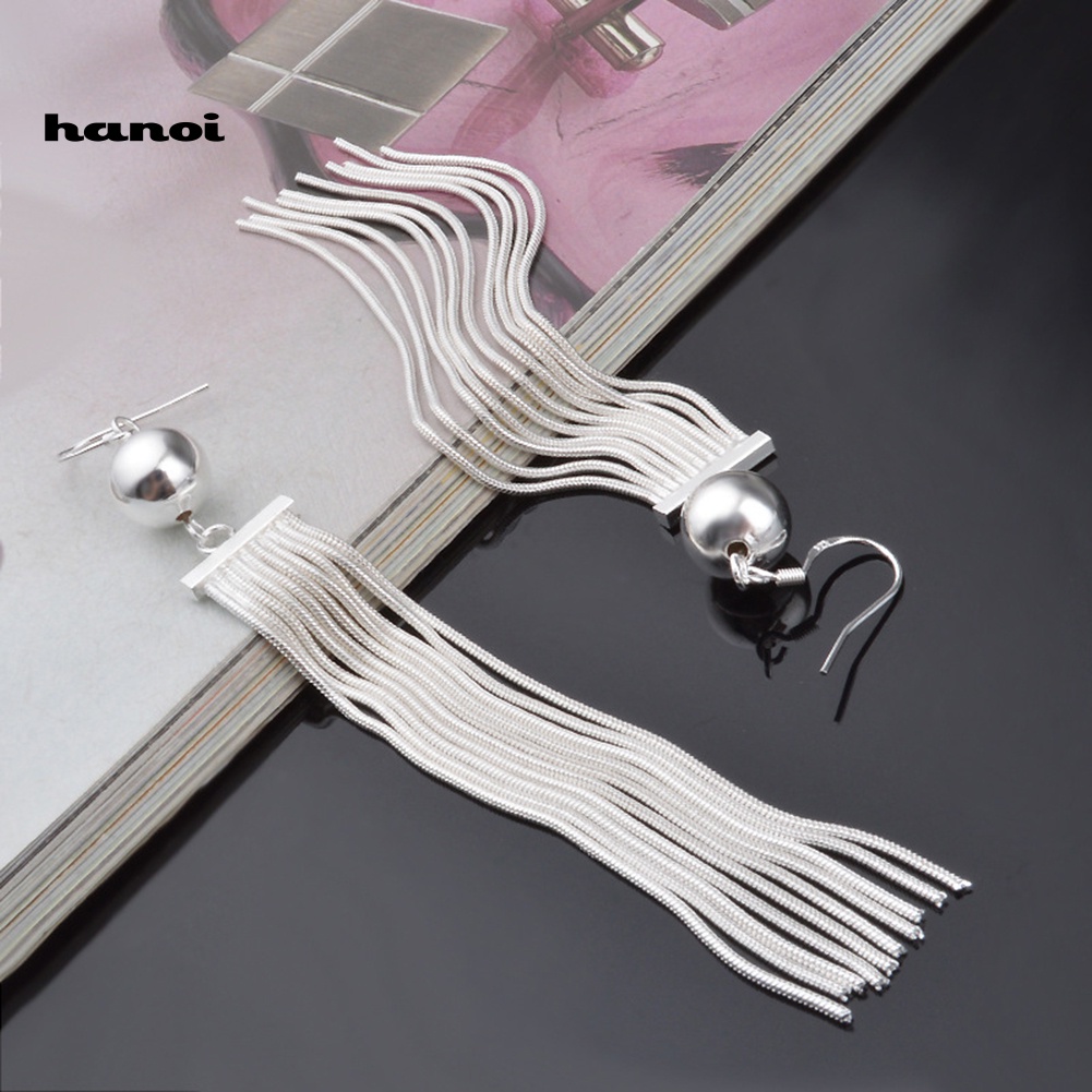 Đôi Khuyên Tai Dài Gắn Núm Tua Thời Trang Cho Nữ