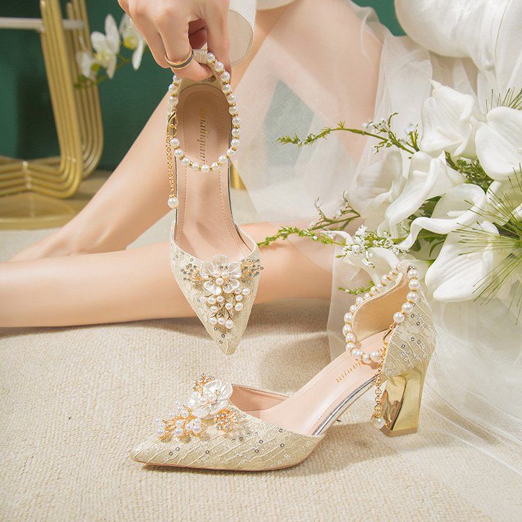 Giày Cao Gót Đính Pha Lê Màu Bạc Thiết Kế Mới Thời Trang Dành Cho Năm 2023