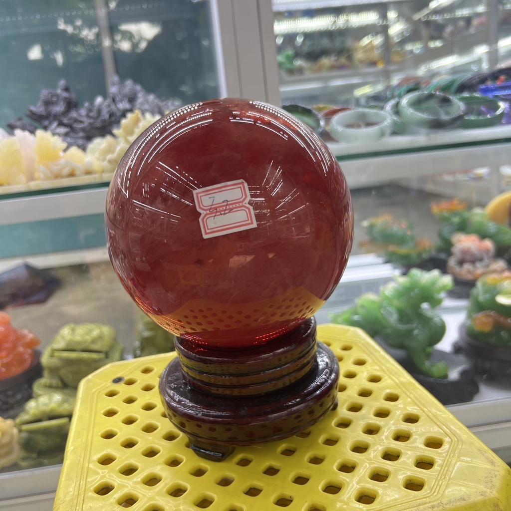 (hình ảnh thật) Bi cầu đá núi lửa ĐỎ  (tặng đế gỗ)