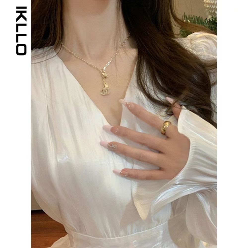 Đầm Tay Dài Cổ Chữ V Màu Trơn Thiết Kế Độc Đáo Phong Cách Hàn Quốc