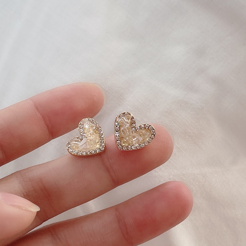 Khuyên Tai Hình Trái Tim Đính Đá Pha Lê Phong Cách Mới Cho Nữ
