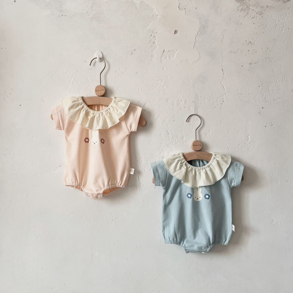 Áo Liền Quần Cổ Lá Sen Tay Ngắn In Hình Thỏ Màu Sắc Tương Phản Thời Trang Mùa Hè Cho Nam Và Nữ CZFH
