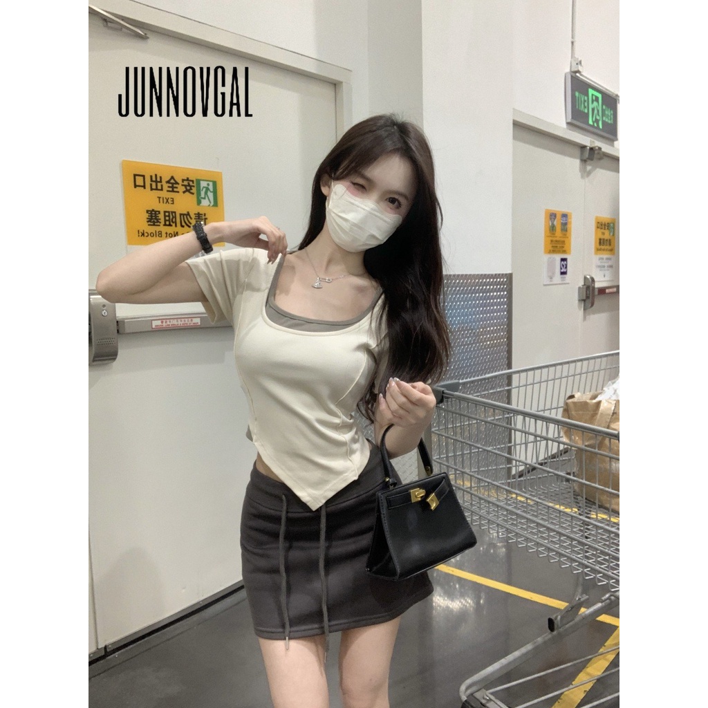 Áo Thun Tay Ngắn Cổ Vuông Dáng Ôm Phối Màu Tương Phản Thời Trang 2023 Cho Bạn Gái