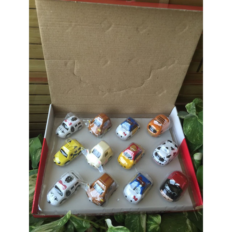 Mô Hình Xe Hơi Hoạt Hình Mini Bằng Hợp Kim Dành Cho Bé