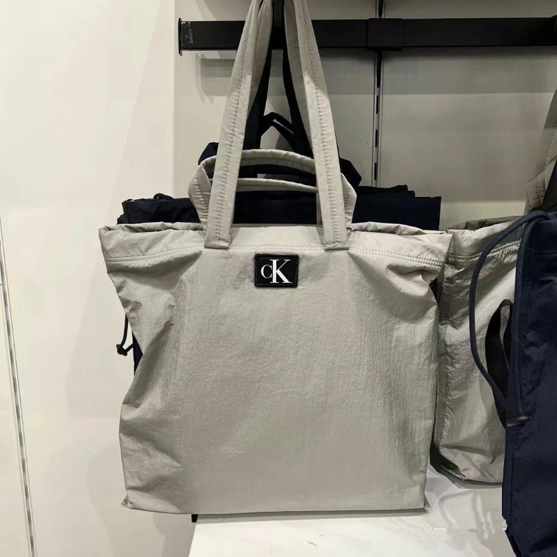 Túi Tote Đeo Vai Bằng Vải Dù Trọng Lượng Nhẹ Phong Cách Mới 2023