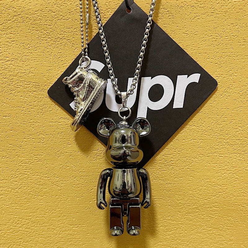 2023 New Cute Violent Bear Automobile Hanging Ornament Car Interior Rearview Mirror Pendant Trending Cartoon Special Decoration Pendant 9wBA