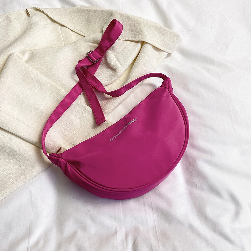 Túi Đeo Chéo Ngực Vải Canvas Màu Hồng Thời Trang 2023 Cá Tính Cho Nữ