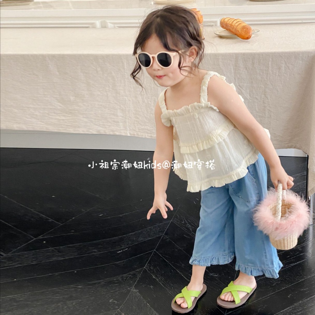 Bộ Áo Hai Dây Phối Ren + Quần Jean Ống Rộng Mềm Mại Thời Trang Mùa Hè 2023 Cho Bé Gái