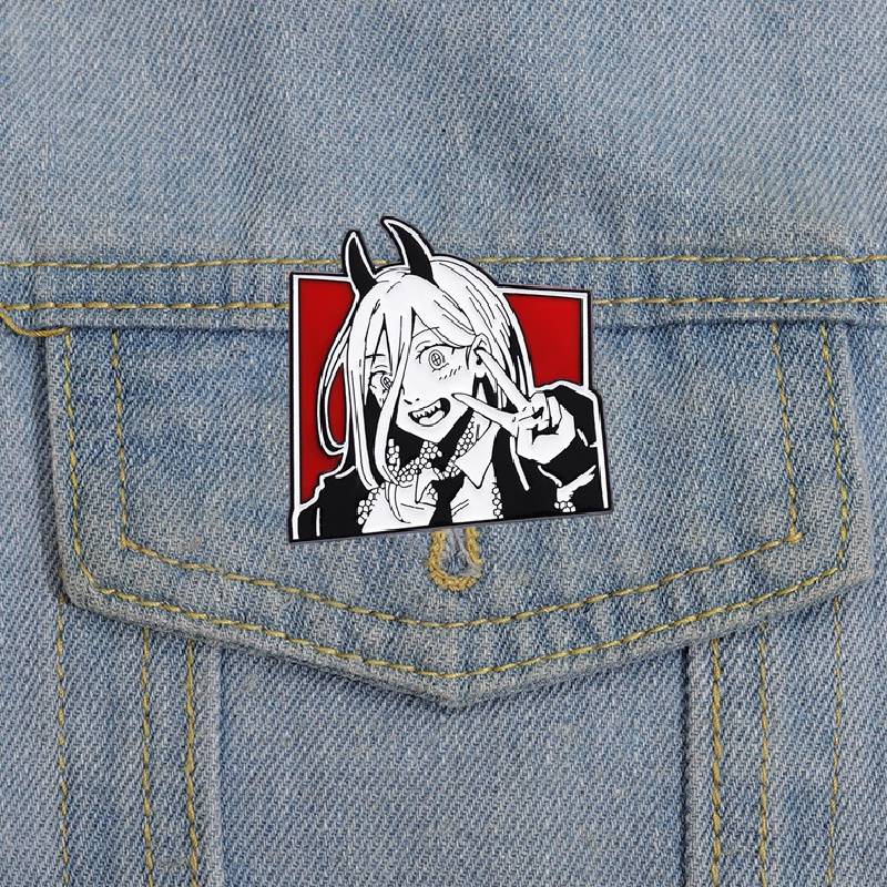 Huy Hiệu Cài Áo Kim Loại Tráng Men Họa Tiết Hoạt Hình Người Cưa Xích Hoạt Hình Màu Trắng Đen Sáng Tạo