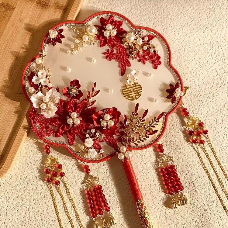Quạt Cầm Tay Kiểu Cổ Điển Thích Hợp Làm Quà Tặng Đám Cưới