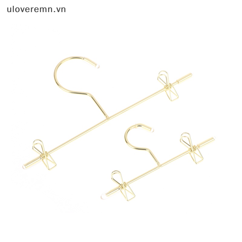 Móc Treo Quần Áo Búp Bê Bằng Nhựa Tiện Dụng