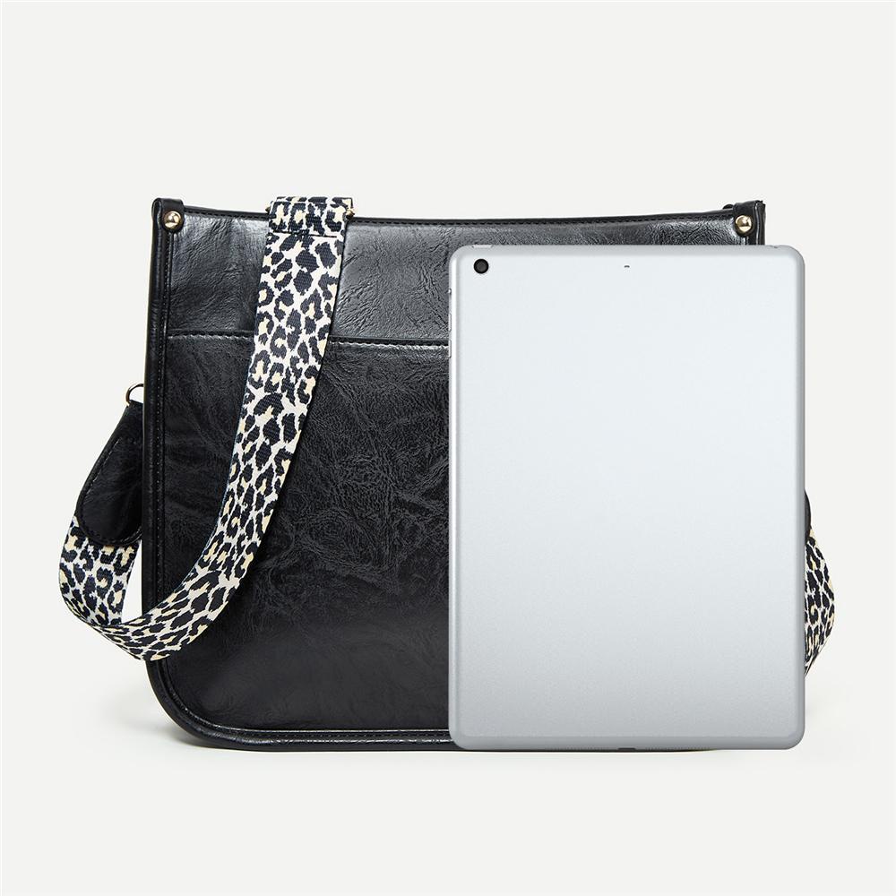 Túi Đeo Chéo Vai Họa Tiết Da Báo Thời Trang Sành Điệu Cho Nữ