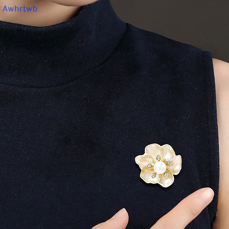 Ghim Cài Áo Hình Hoa Trà Đính Đá Phong Cách Vintage Thời Trang Mới